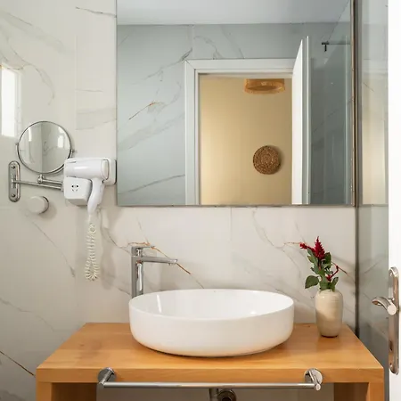 Ξενοδοχείο με διαμερίσματα Ayla Corfu Κάβος